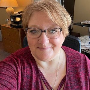 Meet your Posher, Andrea